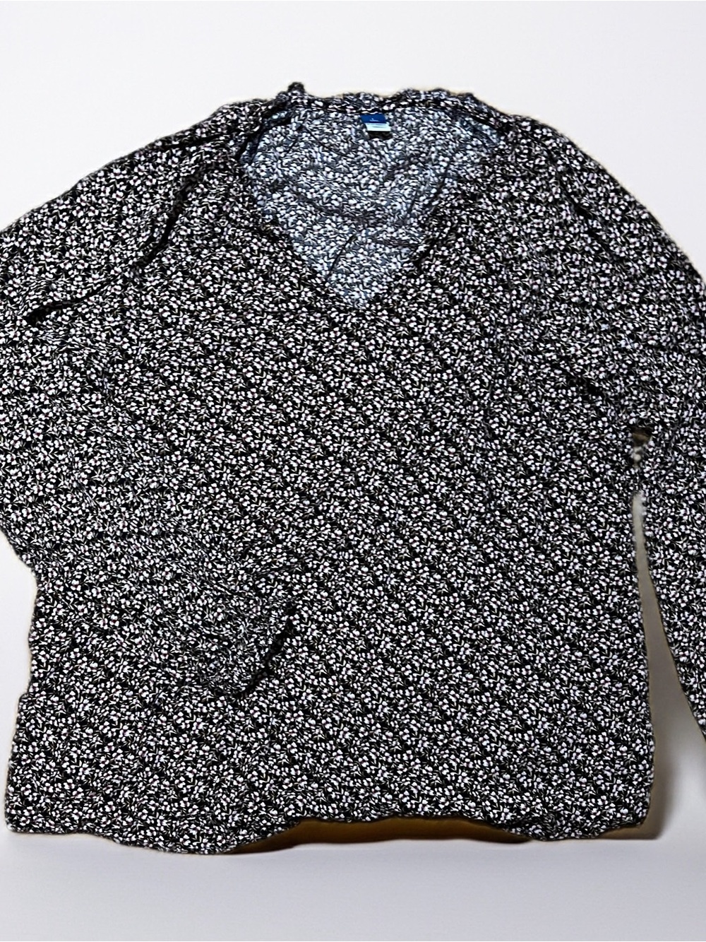 Old Navy Black and White Floral Long Sleeve Top